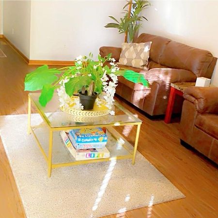 B1 Guest House Hope Mills Екстериор снимка