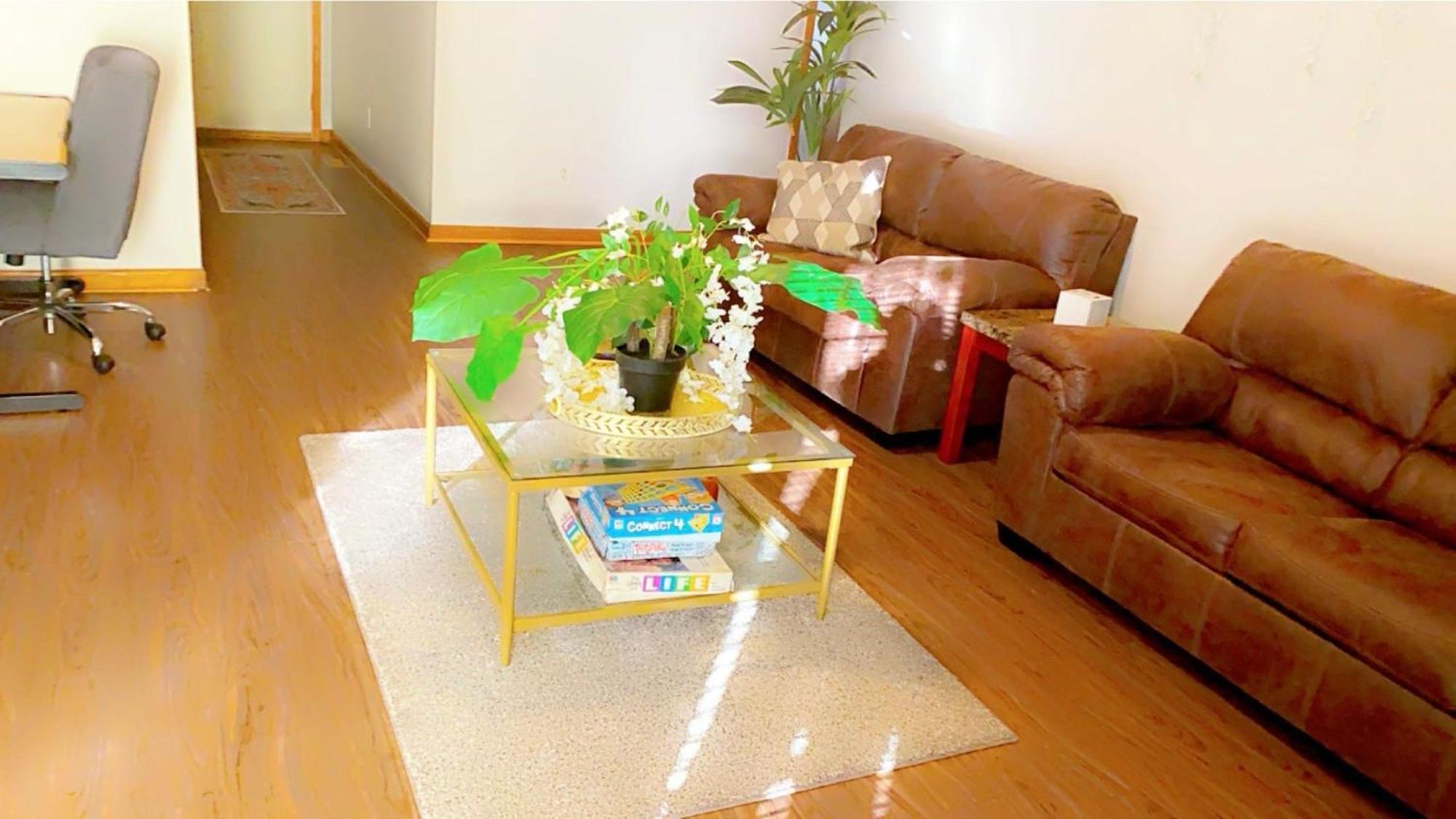 B1 Guest House Hope Mills Екстериор снимка